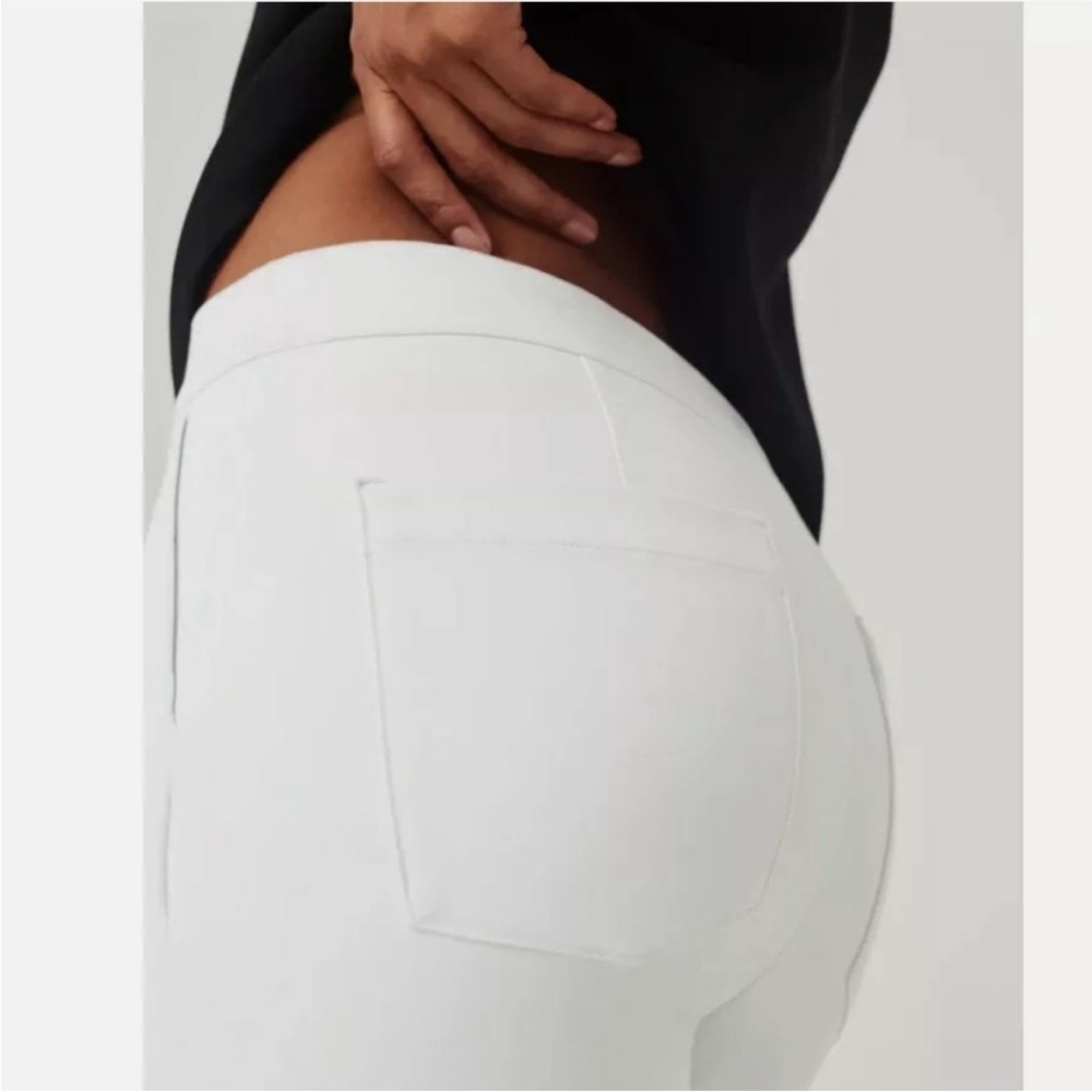 SPANX White Ankle Cropped Pants - Picture 2 of 5